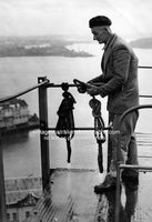 Hand Rigger on Harbour Bridge