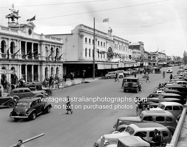 Main Street, Orange